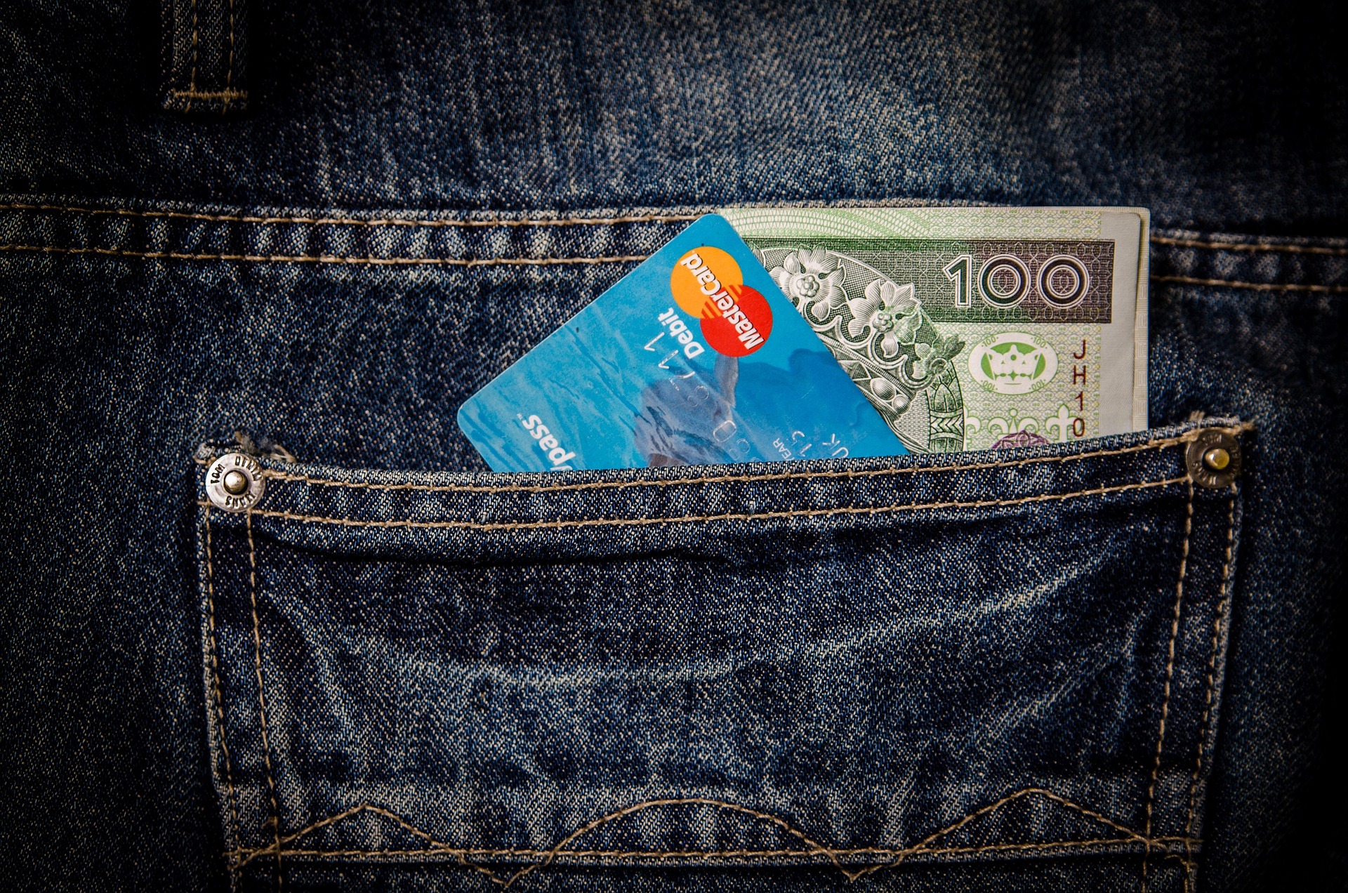 Best Credit Cards in India for Cashback & Rewards (2025)